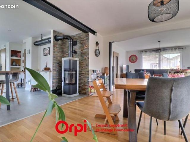 Maison 7 pièces 162 m²