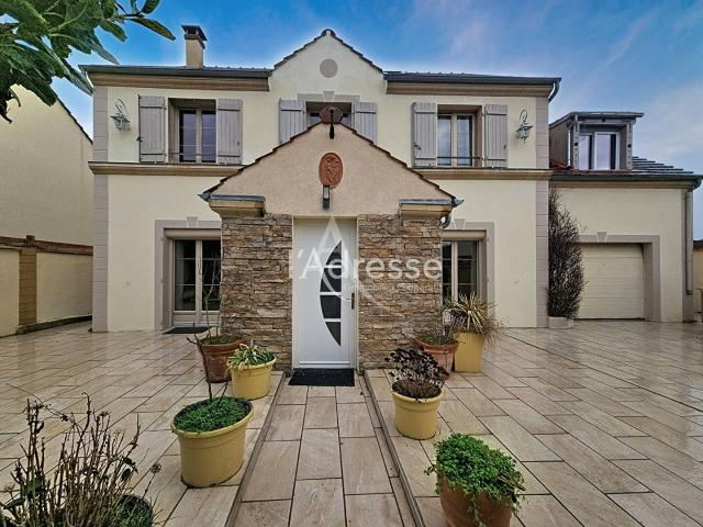 Maison 7 pièces 163 m²