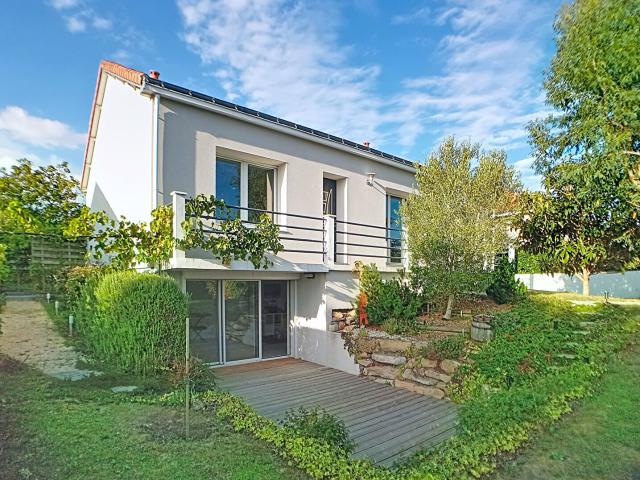 Maison 7 pièces 174 m²