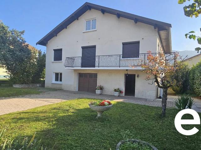 Maison 7 pièces 174 m²