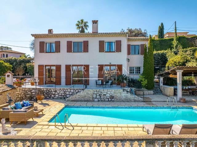 Maison 7 pièces 174 m²