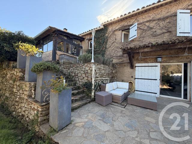 Maison 7 pièces 174 m²