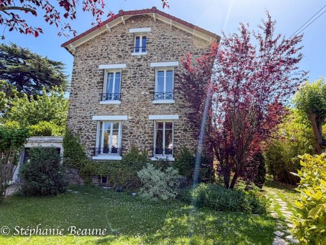 Maison 7 pièces 174 m²