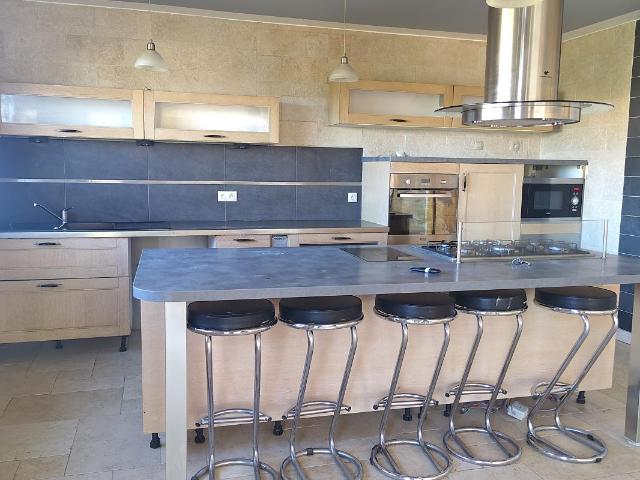 Maison 7 pièces, 174 m² hab, terrain, garage