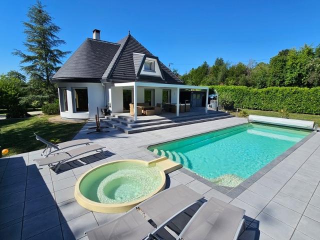 Maison 7 pièces 175 m²