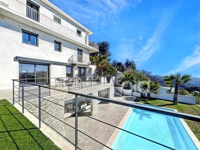 Maison 7 pièces 175 m²