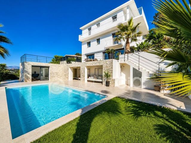 Maison 7 pièces 175 m²