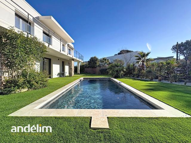 Maison 7 pièces 175 m²