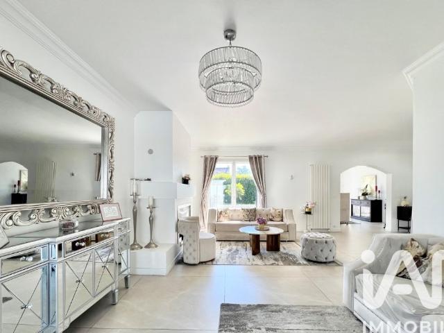 Maison 7 pièces 175 m²
