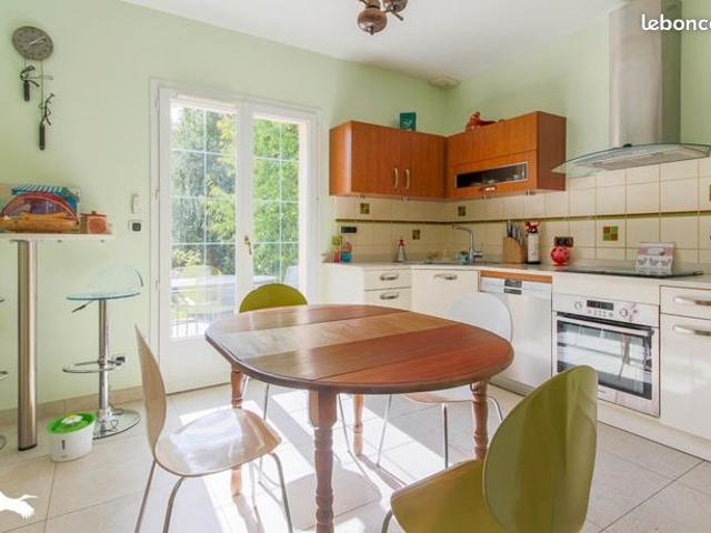 Maison 7 pièces 175 m²