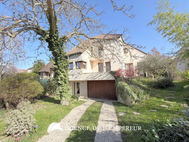 Maison 7 pièces 175 m²