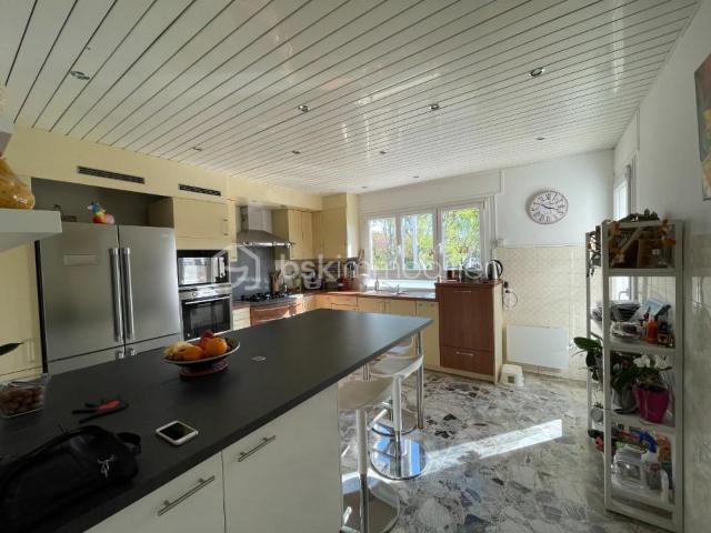 Maison 7 pièces 175 m²