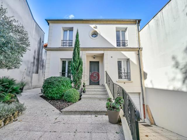 Maison 7 pièces 175 m²