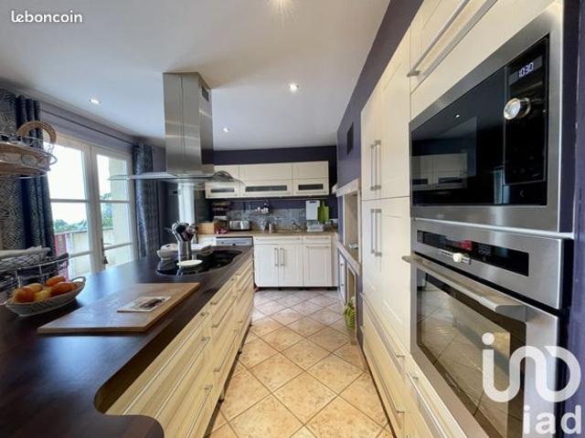 Maison familiale 7 pièces 175 m²
