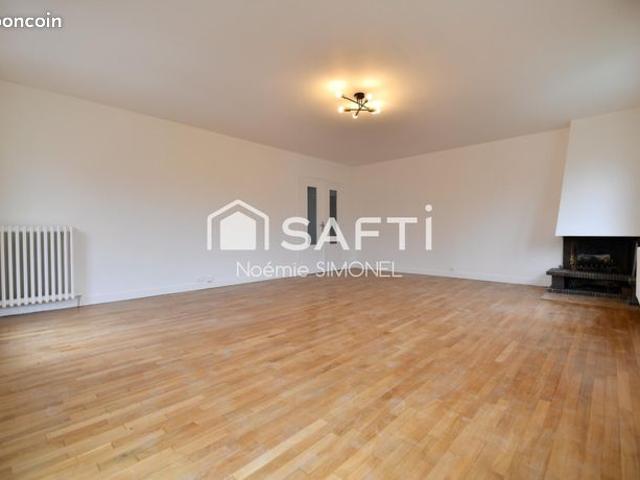 Maison 7 pièces 176 m²