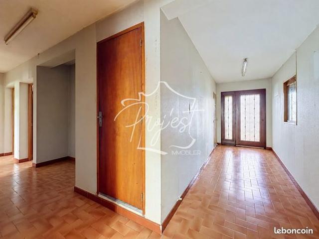 Maison 7 pièces 176 m²