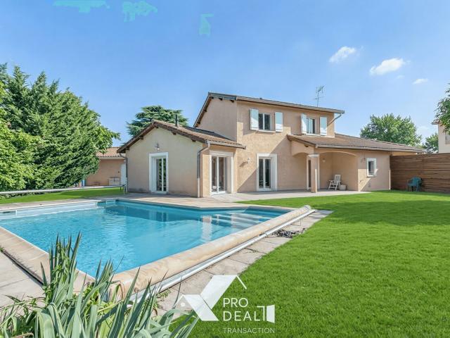 Maison 7 pièces 176 m²