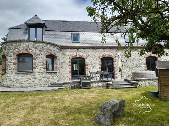 Maison 7 pièces 176 m²