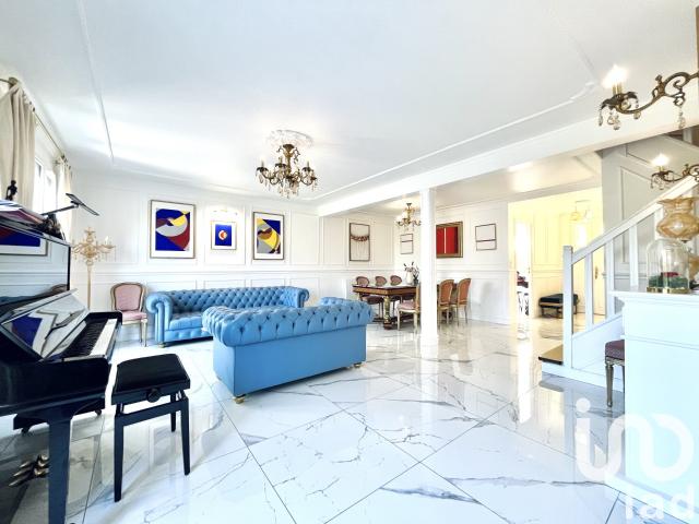 Maison 7 pièces 177 m²