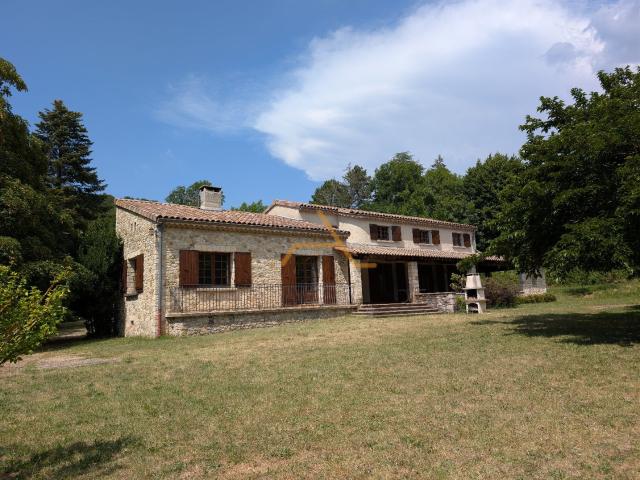 Maison 7 pièces 177 m²