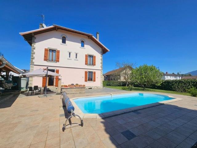 Maison 7 pièces 177 m²