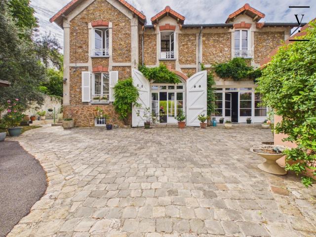 Maison 7 pièces 177 m²
