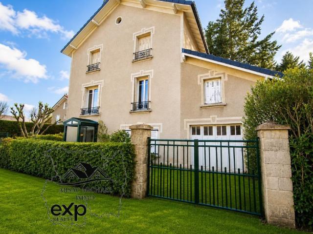 Maison 7 pièces 182 m²