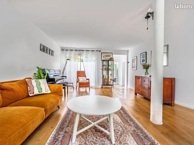Maison 7 pièces 178 m²