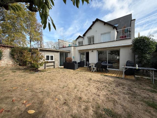 Maison 7 pièces 178 m²
