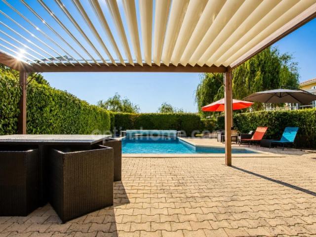 Maison 7 pièces 179 m²