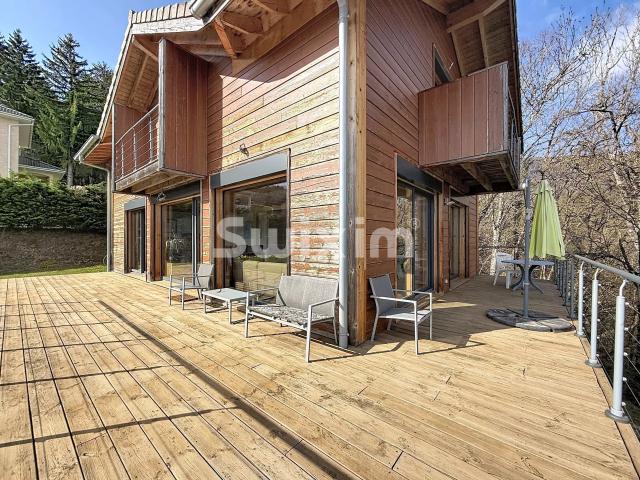Maison 7 pièces 179 m²