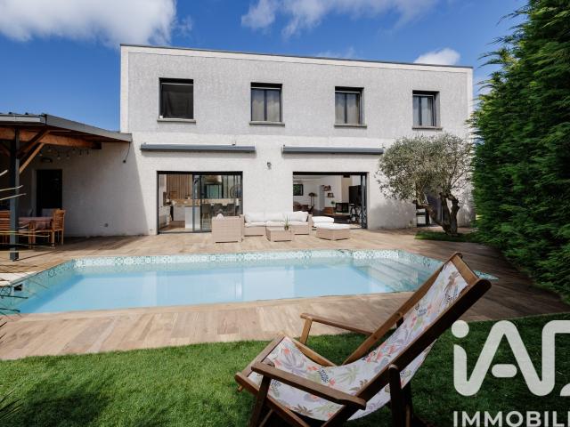 Maison 7 pièces 179 m²