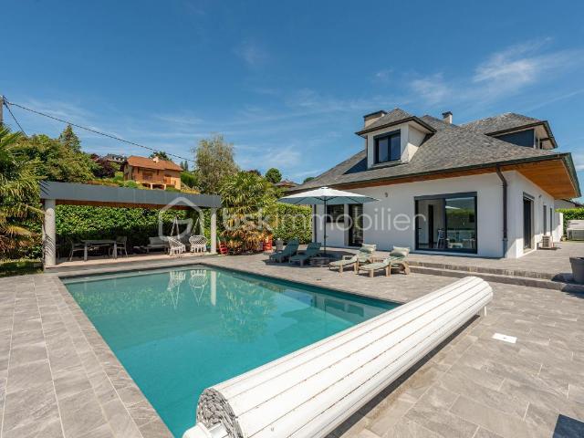 Maison 7 pièces 179 m²