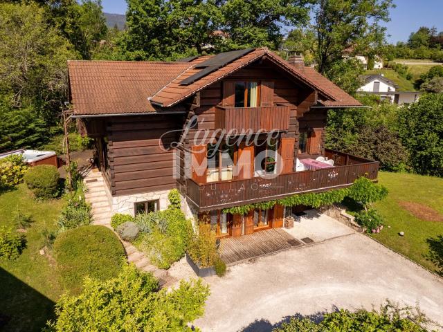 Maison 7 pièces 179 m²
