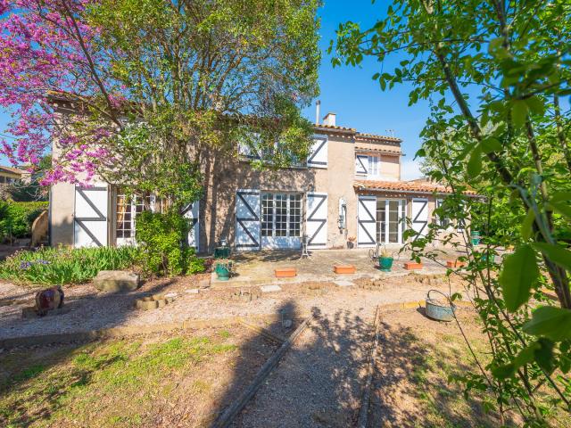 Maison 7 pièces 179 m²