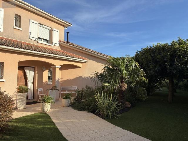 Maison 7 pièces 179 m²