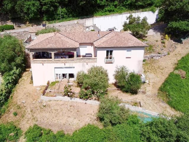 Maison 7 pièces 170 m²