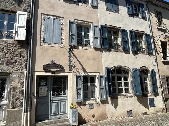 Maison 7 pièces 170 m²