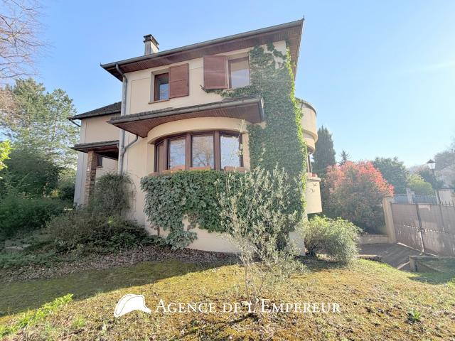 Maison 7 pièces 170 m²
