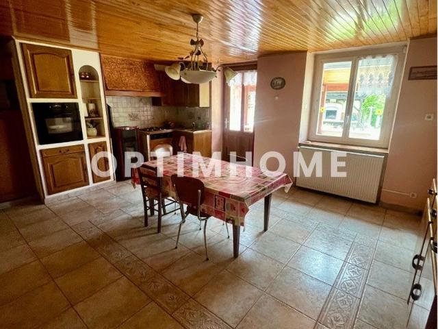 Maison 7 pièces 151 m²