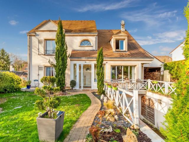 Maison 7 pièces 181 m²