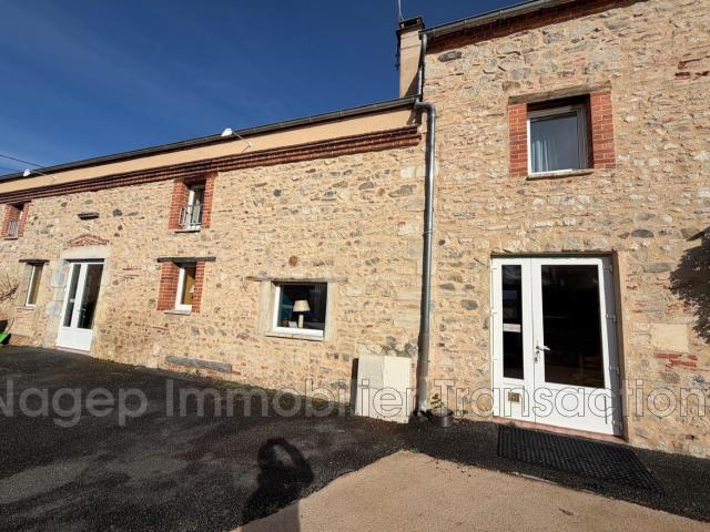 Maison 10 pièces 348 m²