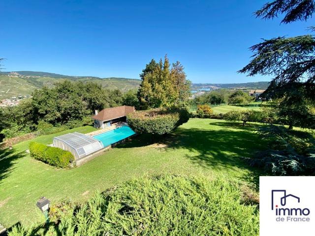 Maison 7 pièces 172 m²