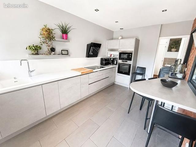 Maison 7 pièces 175 m²