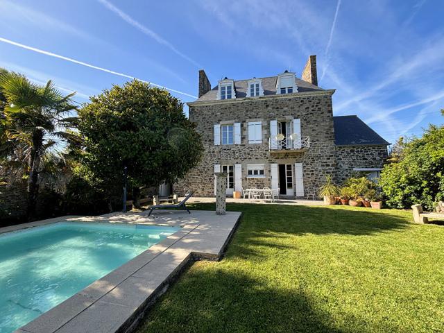 Maison 7 pièces 173 m²