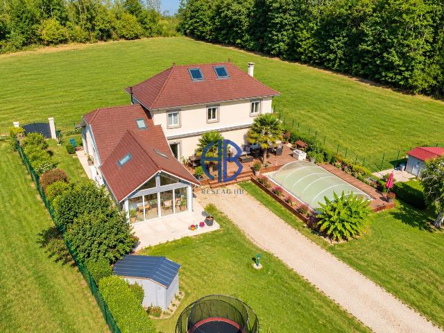Maison 7 pièces 173 m²