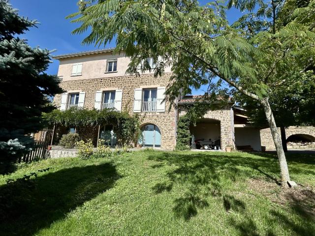Maison 7 pièces 184 m²