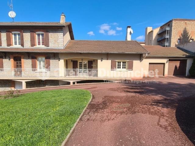 Maison 7 pièces 184 m²
