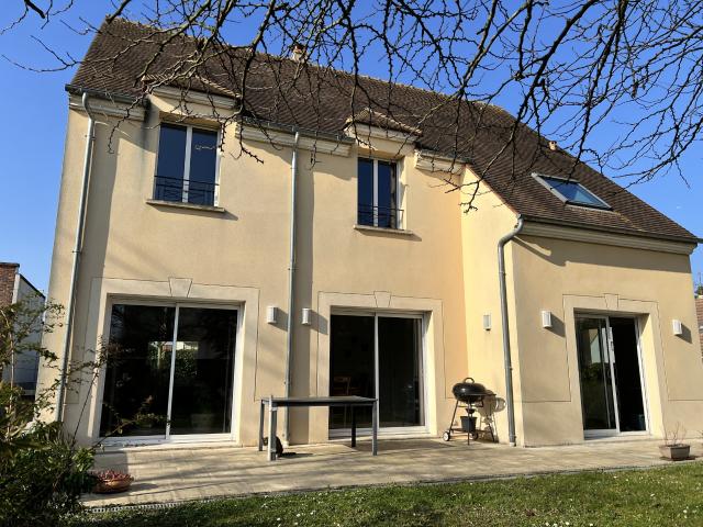Maison 7 pièces 185 m²