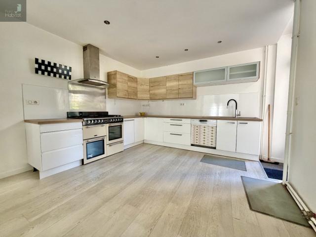 Maison 7 pièces 185 m²